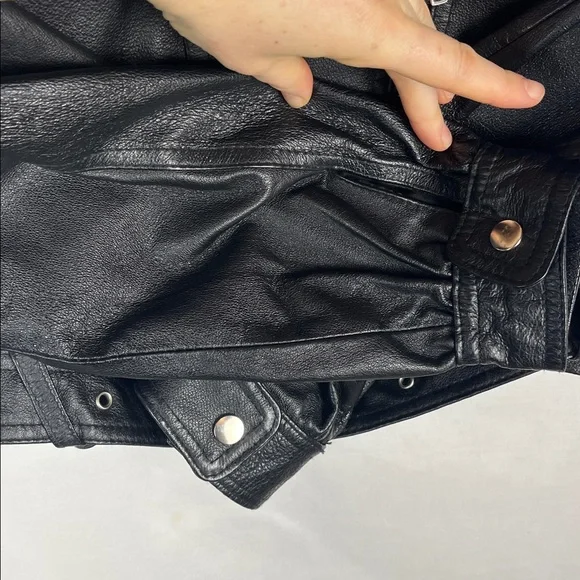 NWOT Luis Alvear Cropped Black Zip Up Leather Women's Jacket - Picture 4 of 9